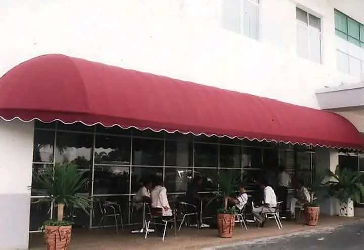 Kanopi Kain Cafe & Resto